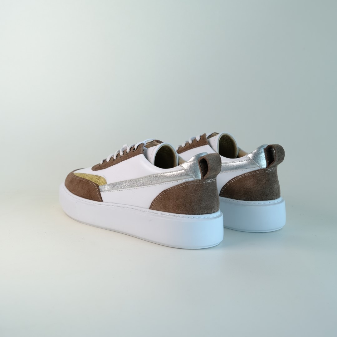 Victoria 182